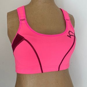 Kari Traa sz M hot pink adjustable sports bra